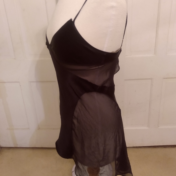 Lingerie - Picture 6 of 10